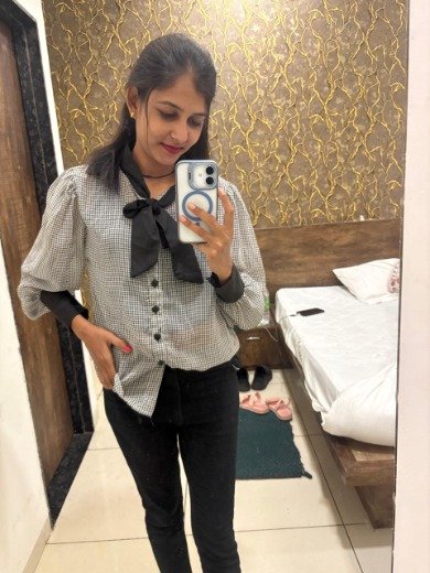 high profile Call Girls in Dwarka